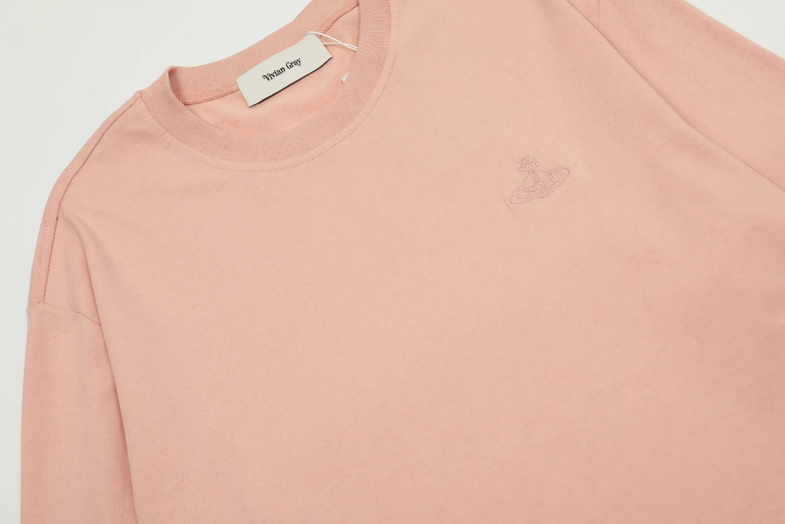 VIVI8820 vivienne west wood Vivienne American baseball style heavy industry multi-color printed Saturn long sleeves Super design sense Super practical for wearing inside and outside 200G thin base Size: S M L mint green haze blue dirty pink